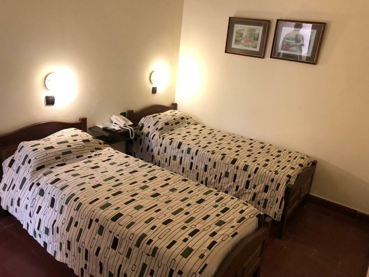 Hotel Avellaneda Avellaneda  Bagian luar foto